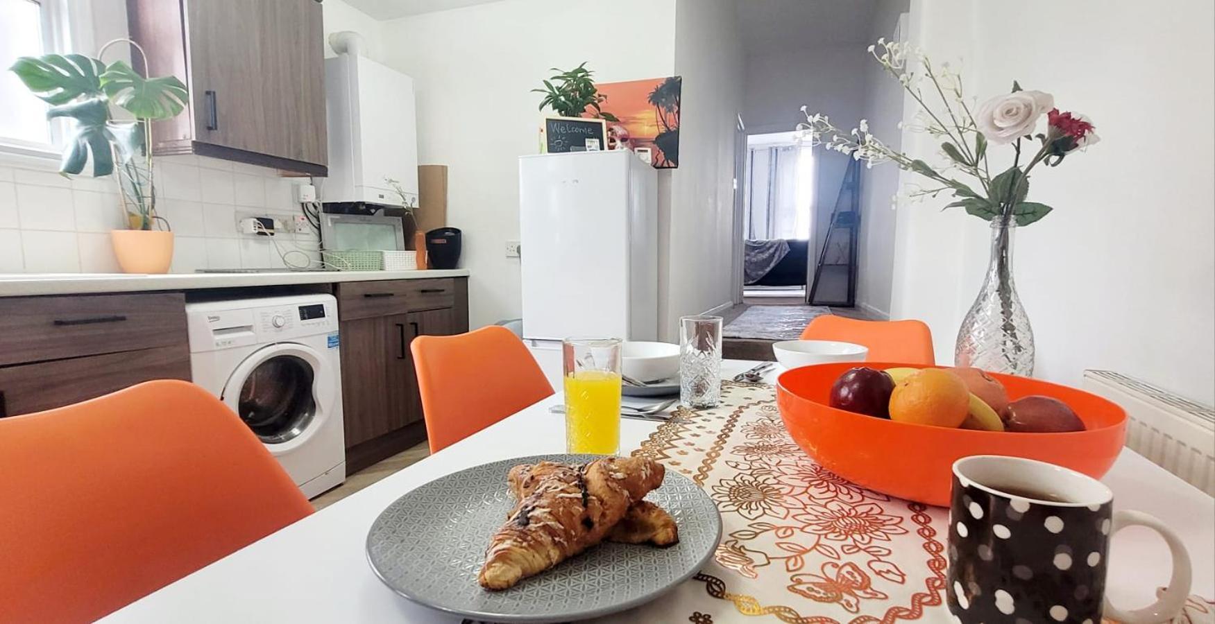 Апартаменты Stylish And Bright Flat In London N8 Turnpike Lane - Piccadilly Line Экстерьер фото